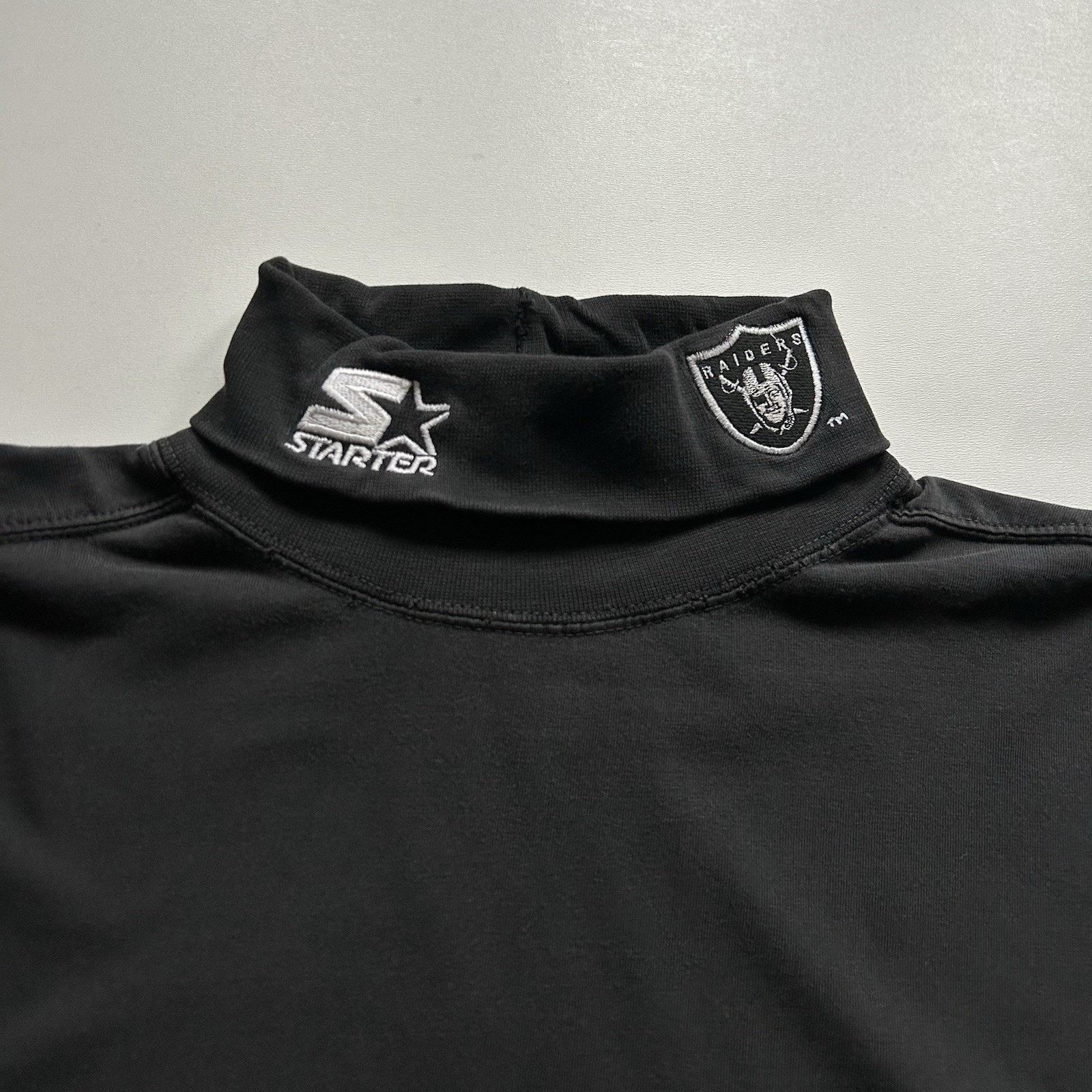 NFL × Starter × Vintage Vintage Starter LA Raiders Turtleneck Shirt Black Medium NFL Size US M / EU 48-50 / 2 - 2 Thumbnail