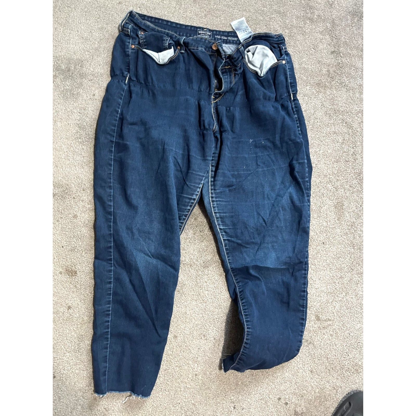Levi's Levi Strauss Signature Mid-Rise Skinny Jeans Women’s W33 L28 (16) Raw Hem Size 38" / US 16 / IT 52 - 3 Thumbnail