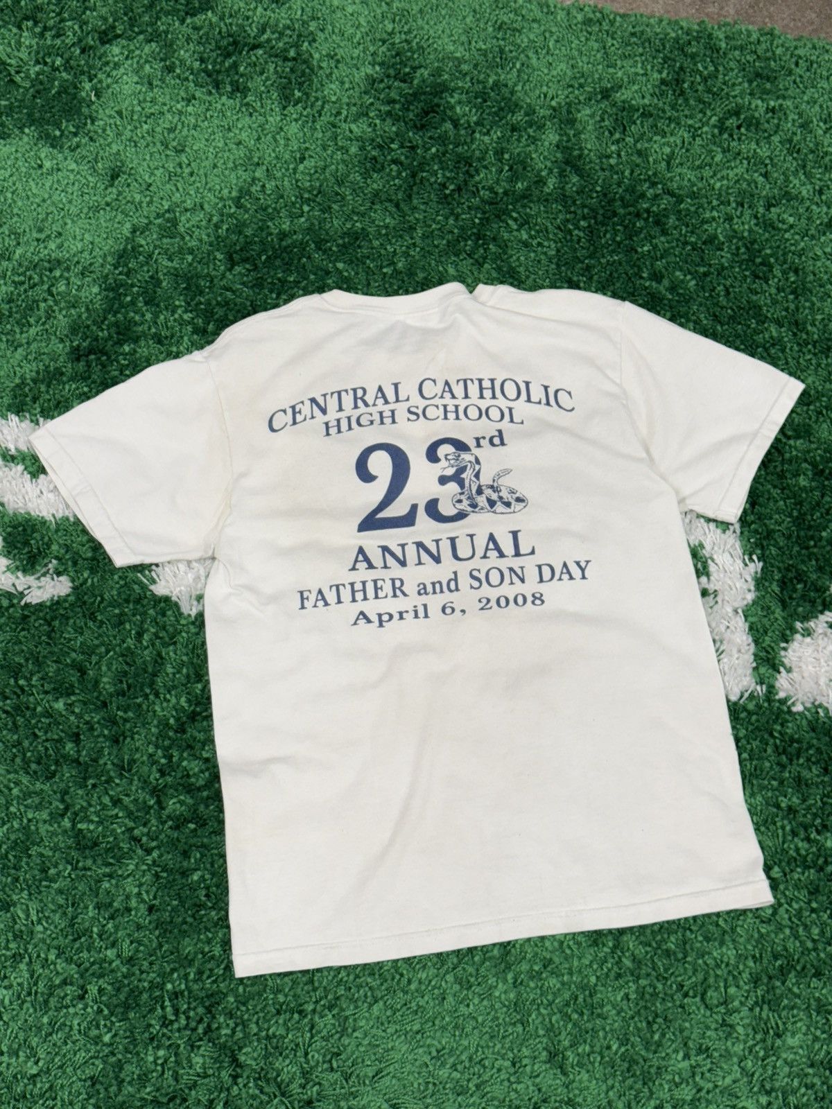Vintage Vintage Snake Catholic High School Retro Tee White 90s Small Size US S / EU 44-46 / 1 - 1 Thumbnail