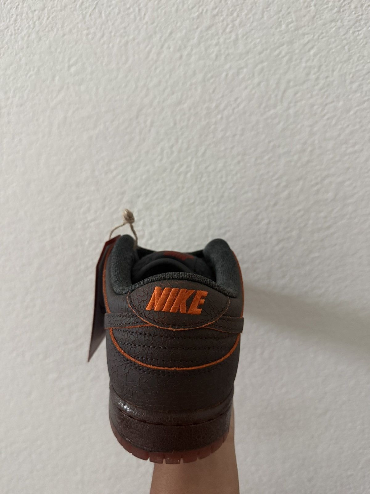 Nike Nike SB Dunk low Krampus Size 8.5M /10W Size US 8.5 / EU 41-42 - 4 Thumbnail