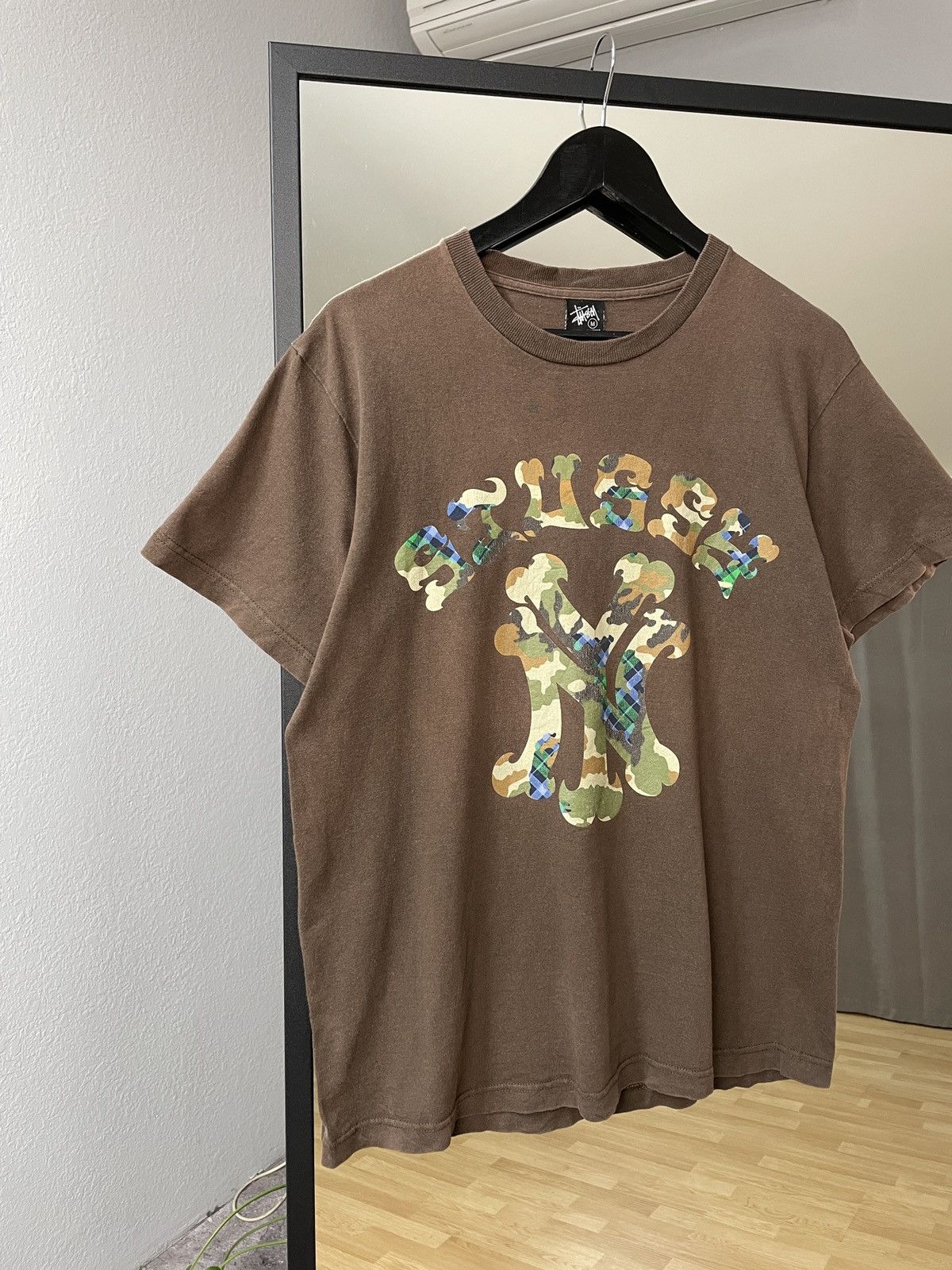 Stussy Vintage Y2K Stussy x New York Yankees Brown Tee T-shirt Size US M / EU 48-50 / 2 - 2 Thumbnail