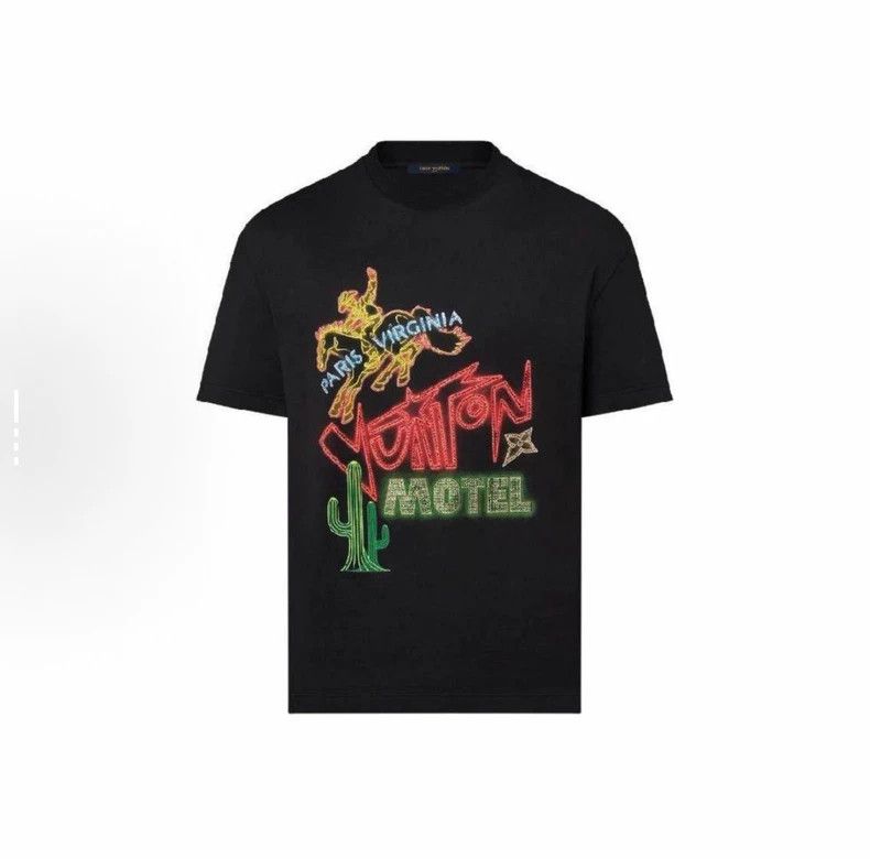 Louis Vuitton Louis Vuitton Graffiti rhinestone print short sleeves Size US XXL / EU 58 / 5 - 1 Thumbnail