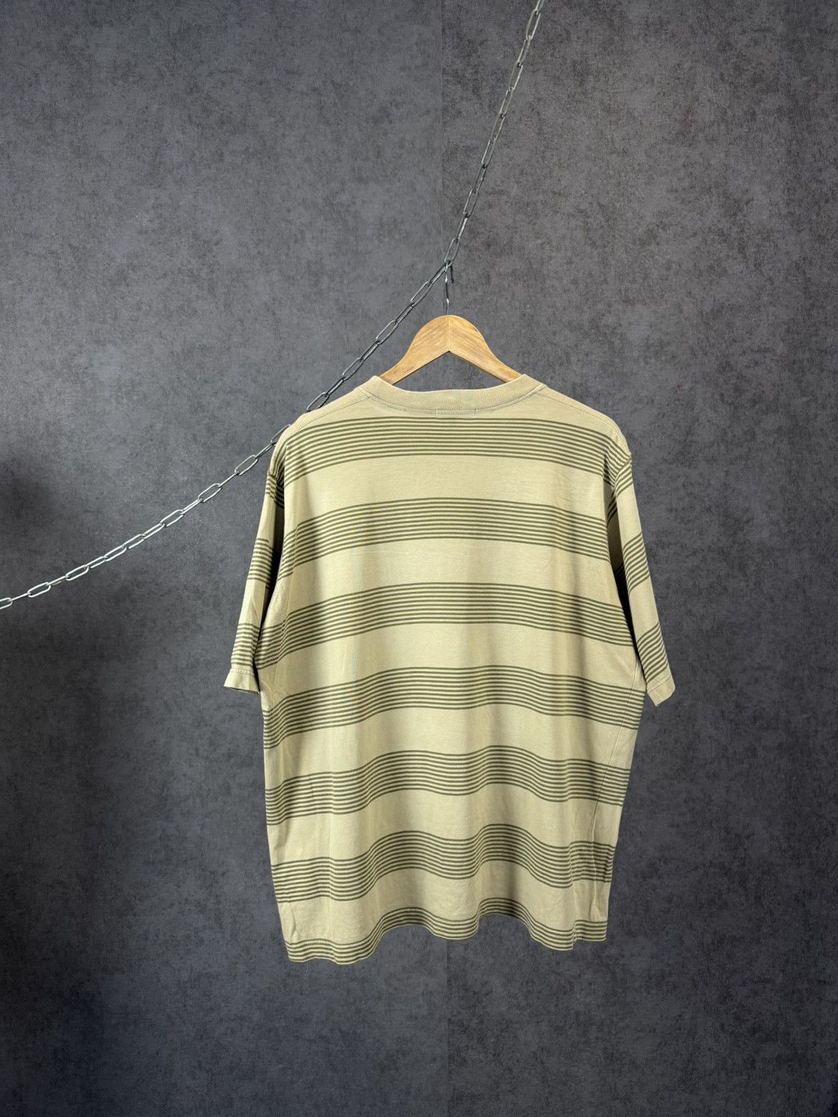 Burberry Burberry luxury vintage logo tee Size US L / EU 52-54 / 3 - 7 Thumbnail