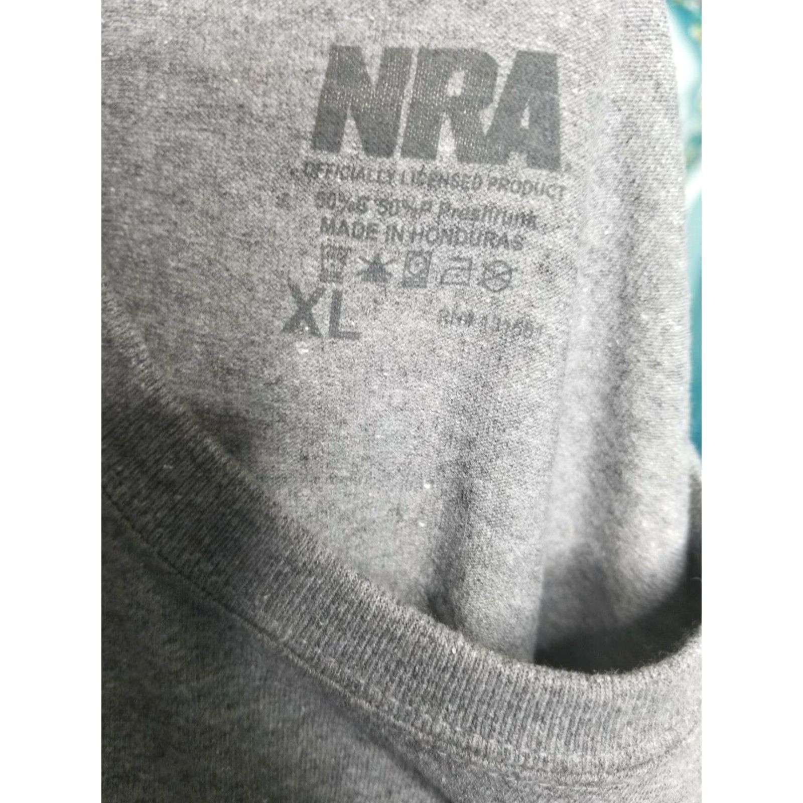 Logo 7 VINTAGE NRA Spellout Logo Shirt Mens XL Gray 100% Cotton Short Sleeve Crew Neck United States Flag 90s Mens Size US XL / EU 56 / 4 - 3 Thumbnail