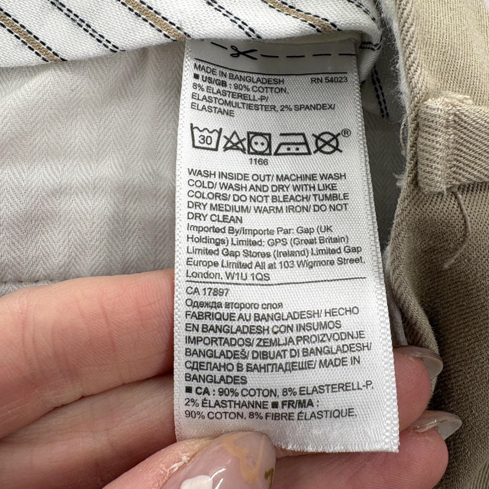 Banana Republic Banana Republic Rapid Movement Chino Pants Mens 33x28 Athletic Tapered Beige Solid Front Flat Pockets Zip Front Casual Business Mens Size US 33 - 5 Thumbnail