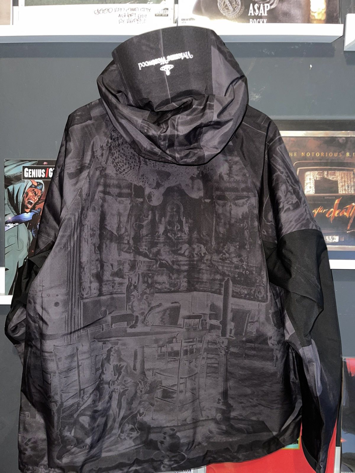 Palace × Vivienne Westwood XL. Palace x Vivienne Westwood Gore-Tex mono print jacket Size US XL / EU 56 / 4 - 6 Thumbnail