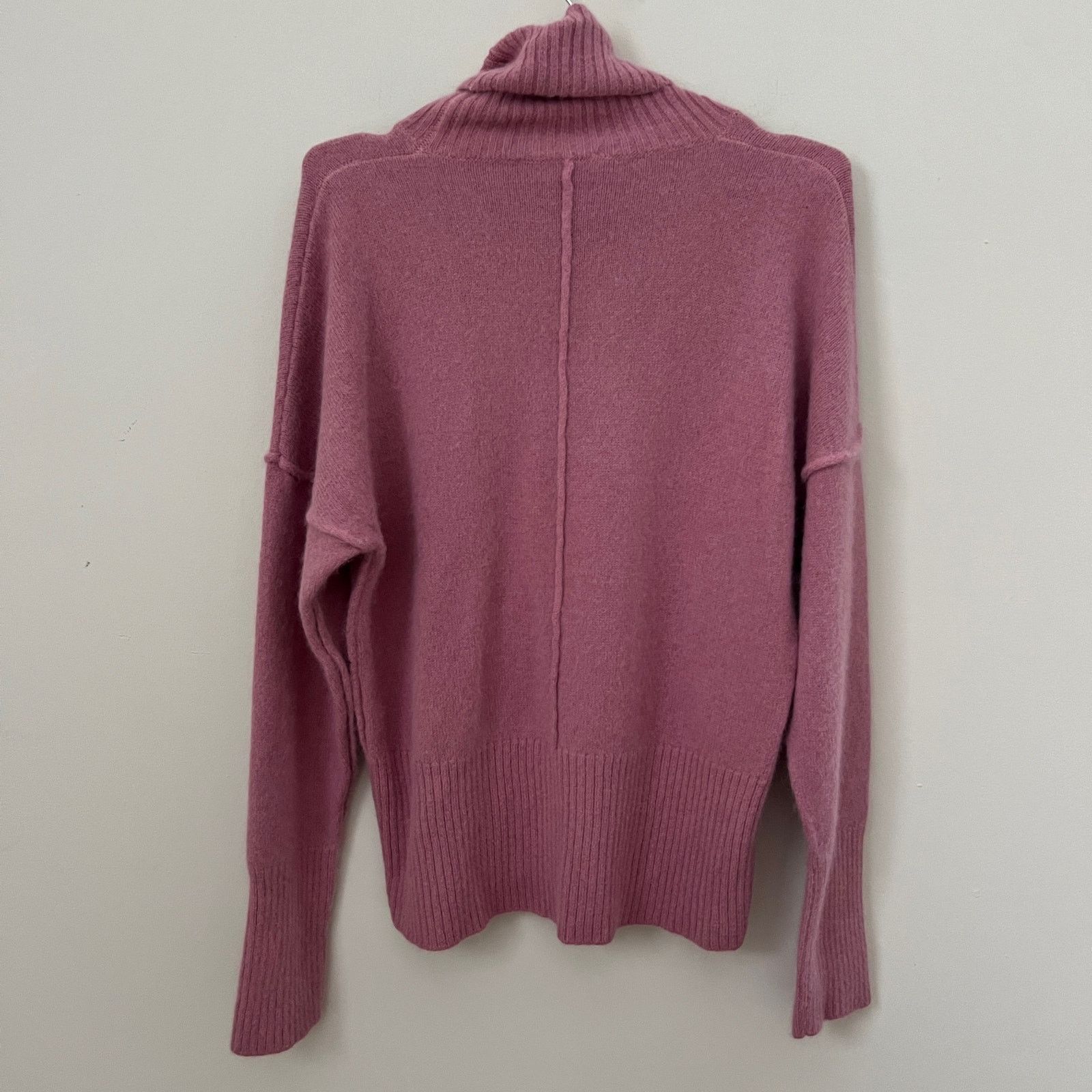Other SUZANNE RAE Pink Angora Wool Blend Turtleneck Sweater Size M Size M / US 6-8 / IT 42-44 - 2 Thumbnail