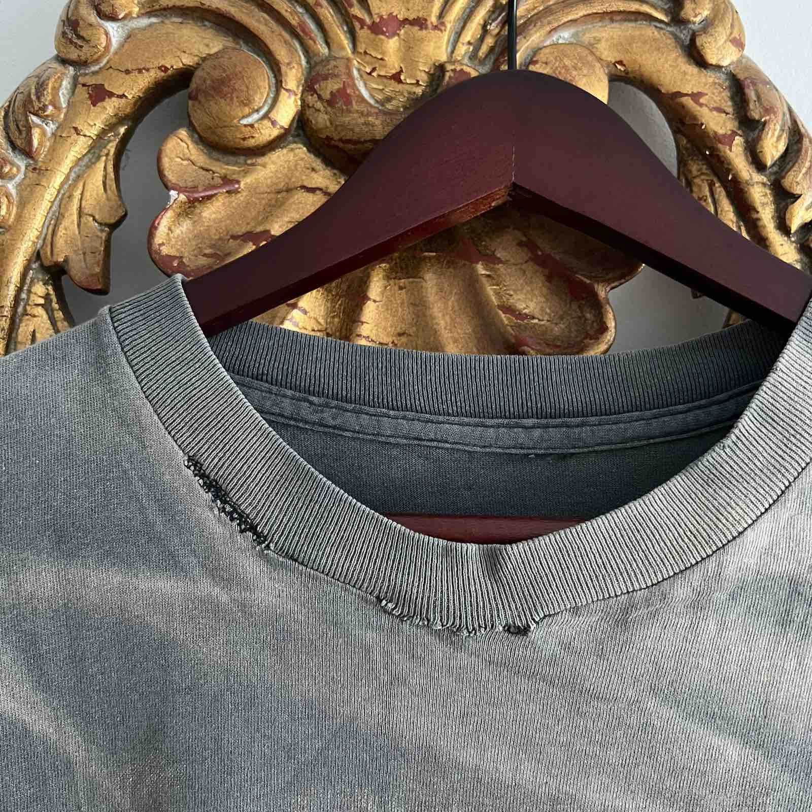 Vintage Vintage Distressed Grey Wolf Big Head Tee Sz L Size US L / EU 52-54 / 3 - 5 Thumbnail