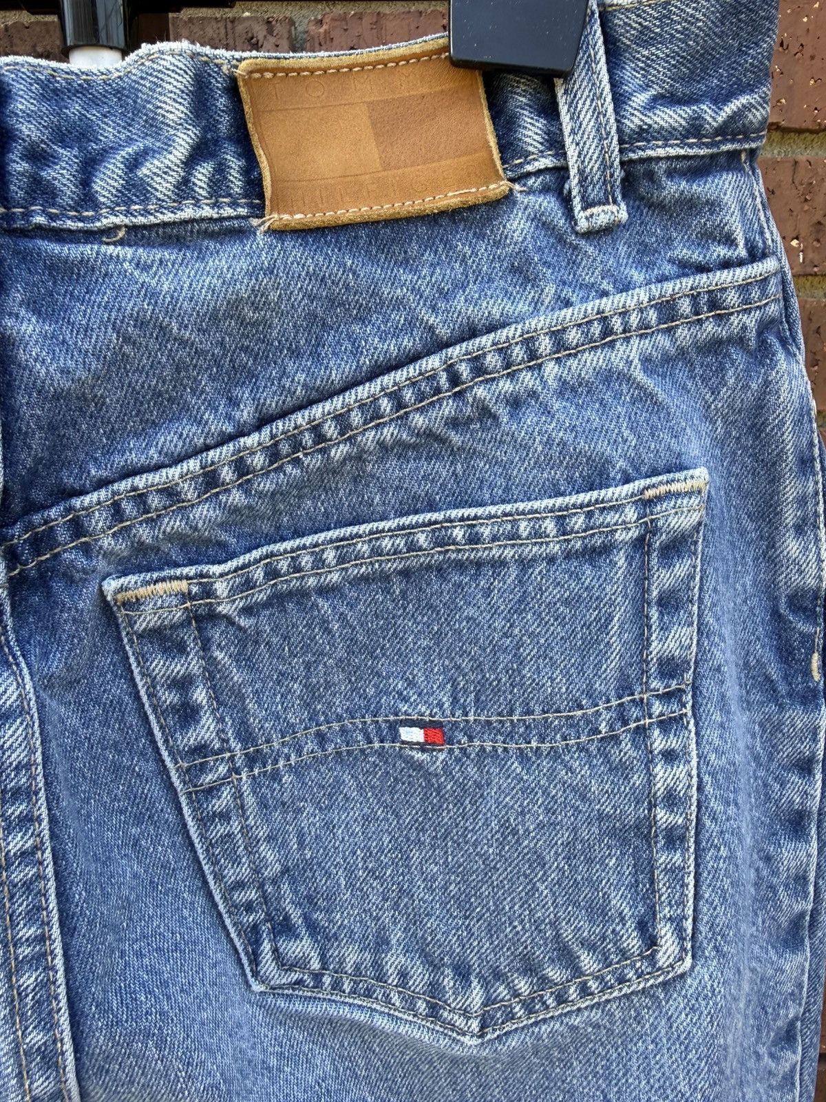 Tommy Hilfiger Vintage Y2K Tommy Hilfiger Mom Jeans Women's Size 8 R/31 Size 31" - 8 Thumbnail