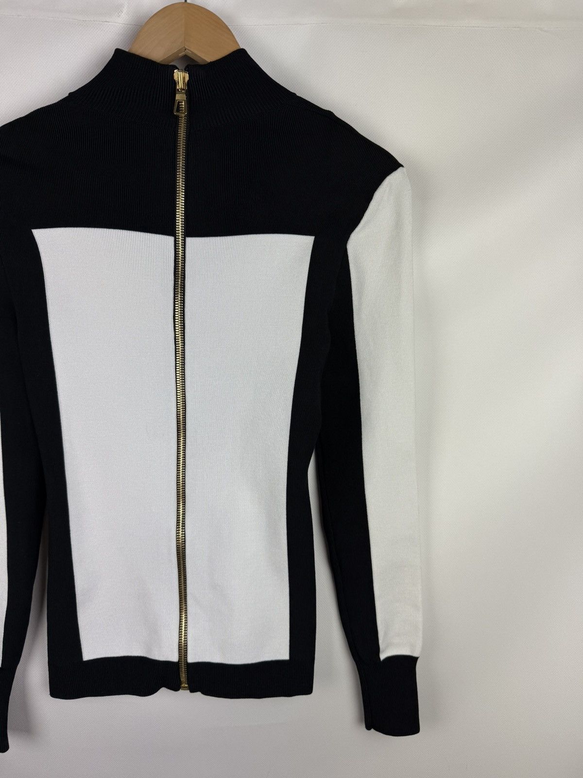 Balmain Balmain H&M Ladies Sweater Pullover Size US 8 / EU 38 Size M / US 6-8 / IT 42-44 - 17 Thumbnail