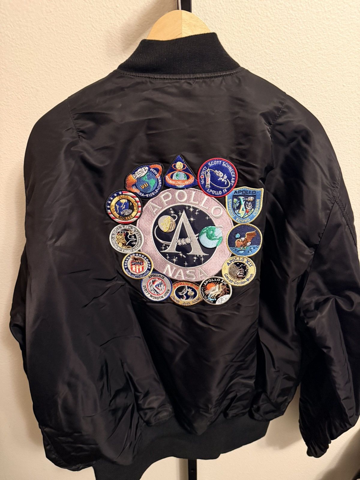 Alpha Industries Alpha Industries Men's Apollo MA-1 Bomber Jacket Size US XXL / EU 58 / 5 - 3 Thumbnail
