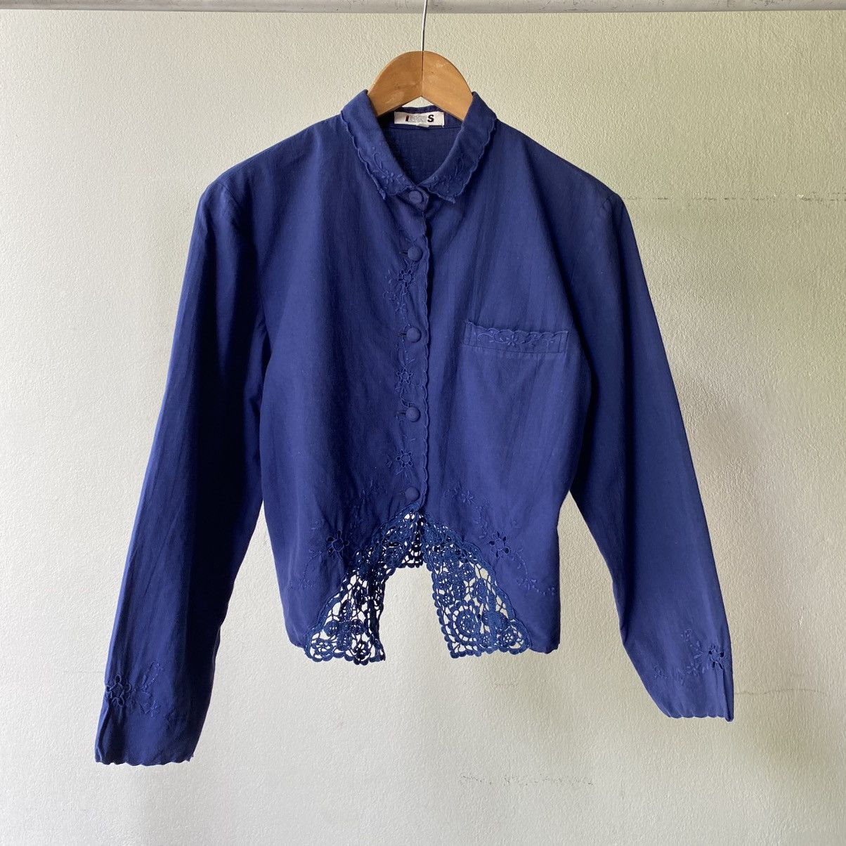 Issey Miyake I.S. Issey Miyake Navy Embroidered Lace Blouse Size L / US 10 / IT 46 - 16 Thumbnail