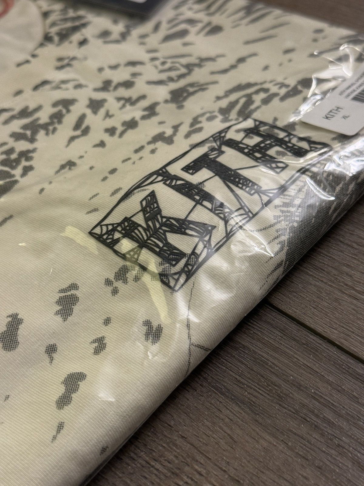 Kith Kith x Spiderman All-Over Printed Vintage Tee Size XXL Size US XXL / EU 58 / 5 - 10 Thumbnail