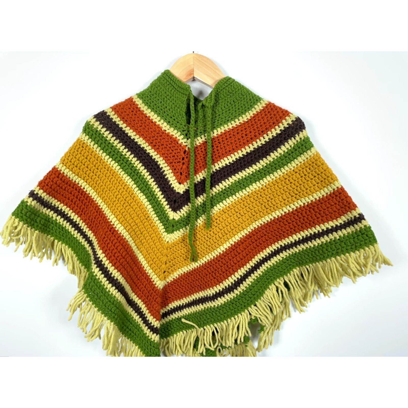 Vintage VINTAGE Handmade Crochet Poncho Women's OS Green Orange Yellow Fringe Grandma Shawl 70s Size ONE SIZE - 4 Thumbnail