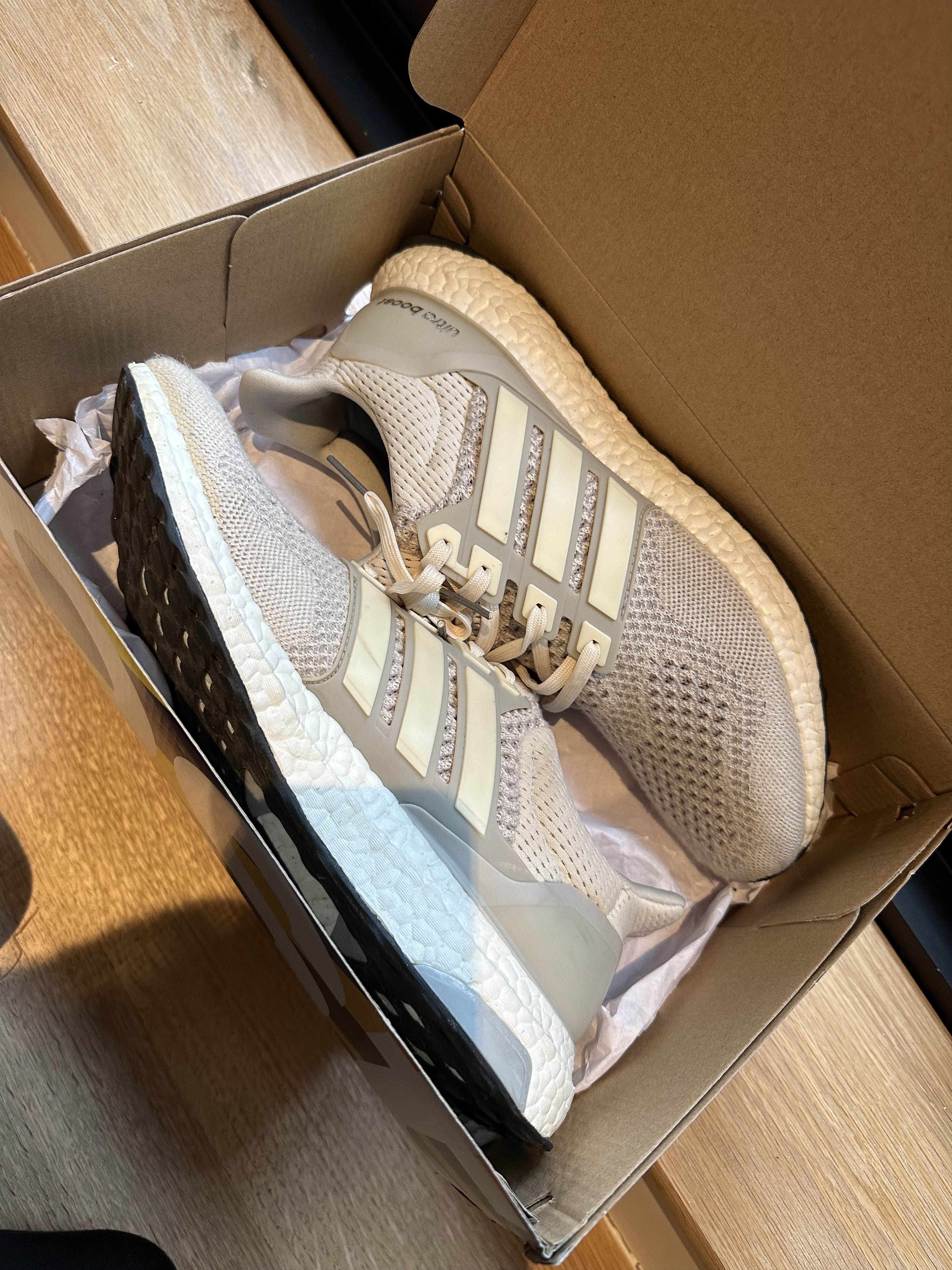Adidas Adidas ultraBoost Cream 1.0 2015 Size US 10.5 / EU 43-44 - 3 Thumbnail