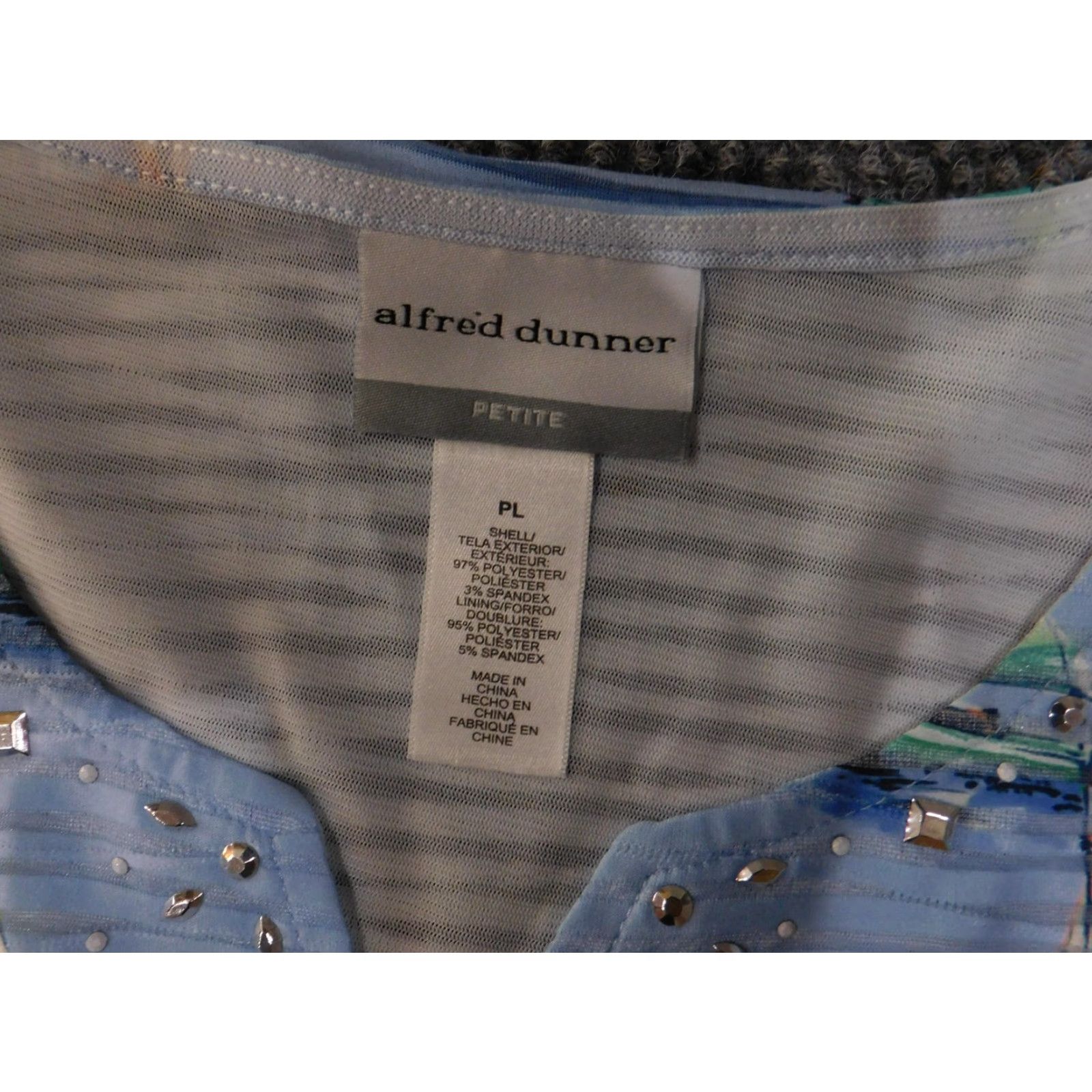 Vintage VINTAGE? No. Alfred Dunner Shirt Womens Petite Large Sailboat Print Embellished Nautical Top Size L / US 10 / IT 46 - 4 Thumbnail