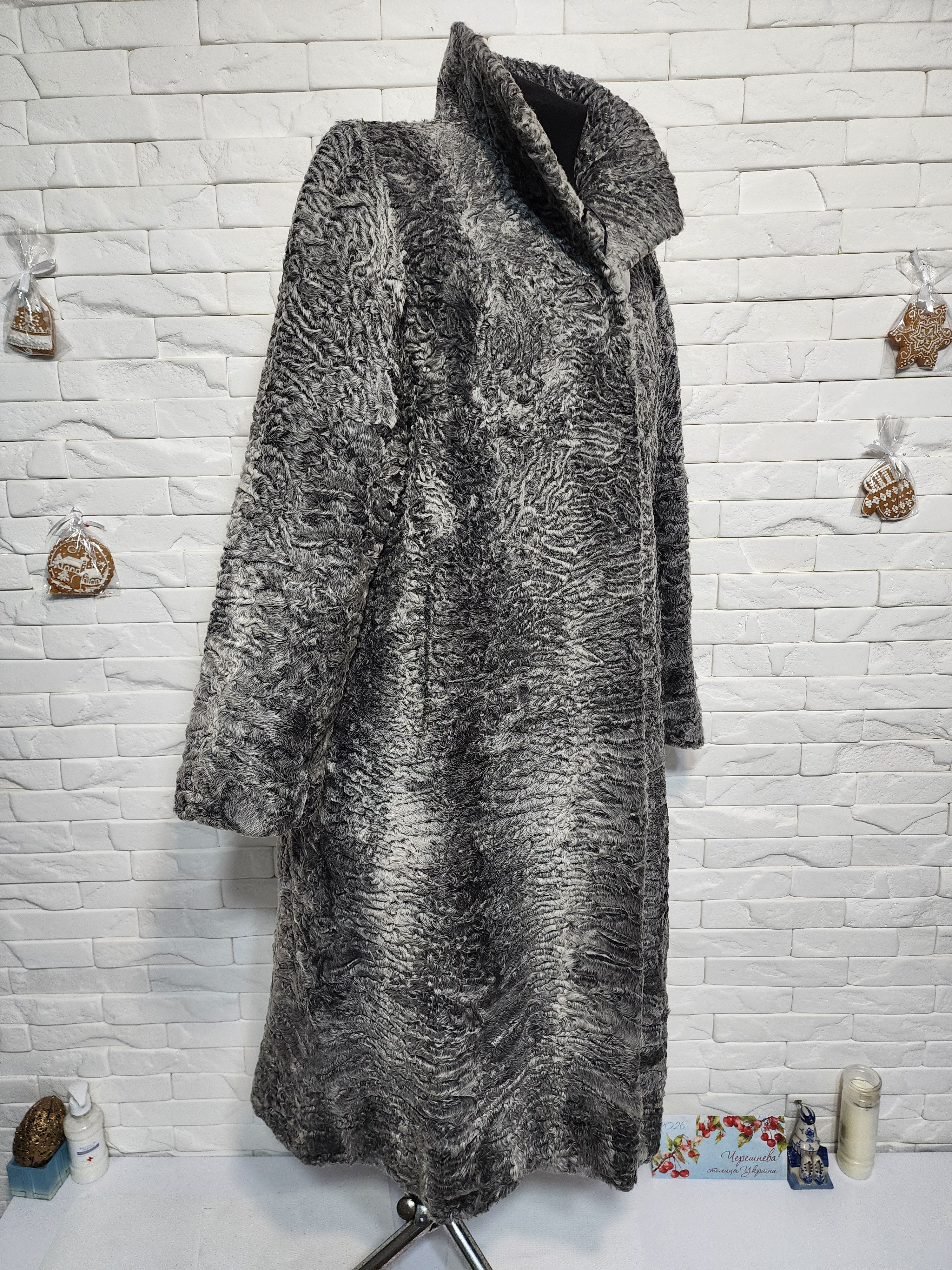 Furla Gray Sheep Fur Coat: Women's Vintage Outerwear Size L / US 10 / IT 46 - 3 Thumbnail