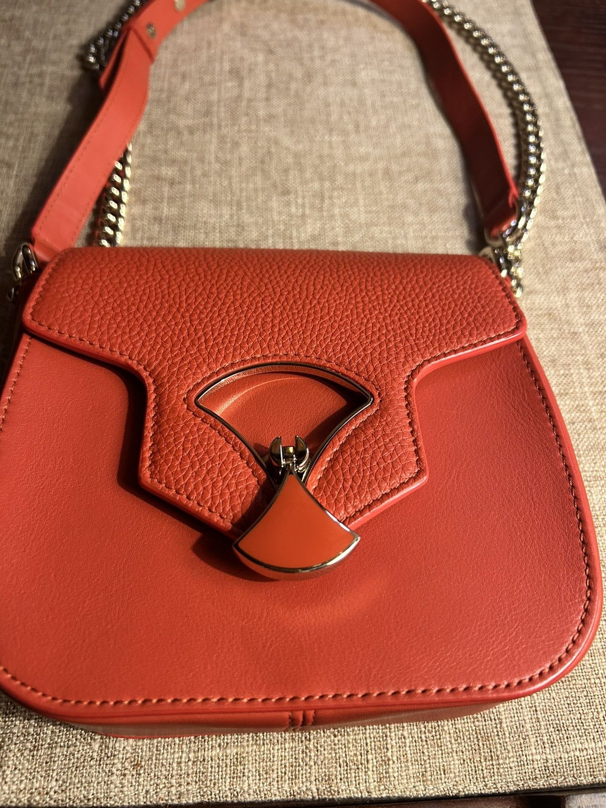 Bvlgari Bvlgari Divas Dream Flap Cover Chain Cross Bag In Vulcan Size ONE SIZE - 2 Thumbnail