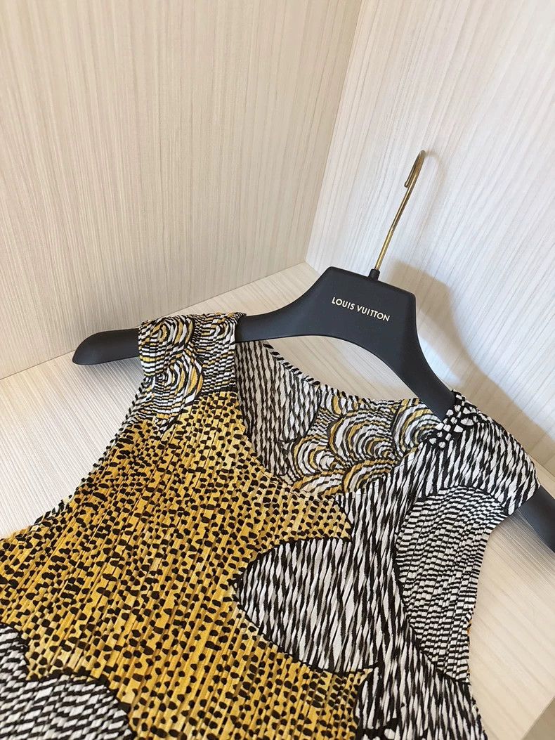 Issey Miyake issey miyake size:4 Conch pop flower vest Size XXS / US 00 / IT 34 - 2 Thumbnail