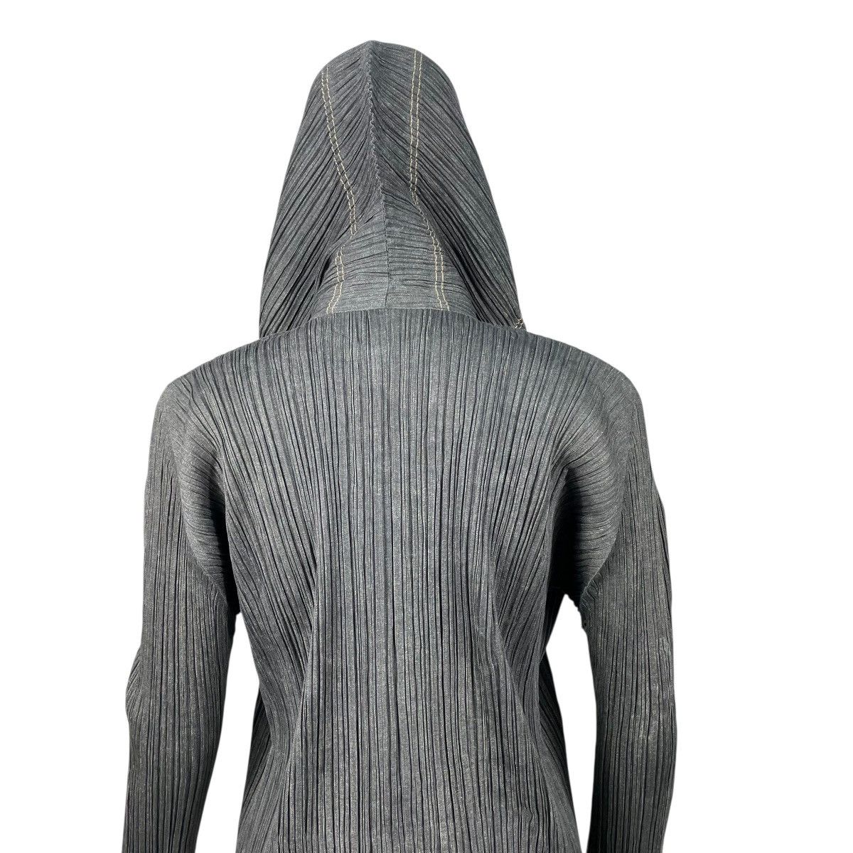 Pleats Please Issey Miyake Pleats Please Issey Miyake Hooded Zipper Jacket Size M / US 6-8 / IT 42-44 - 8 Thumbnail