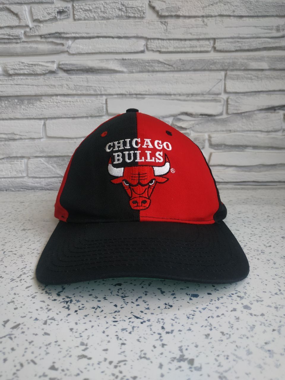 NBA × Vintage Vintage Chicago Bulls Cap Size ONE SIZE - 1 Thumbnail