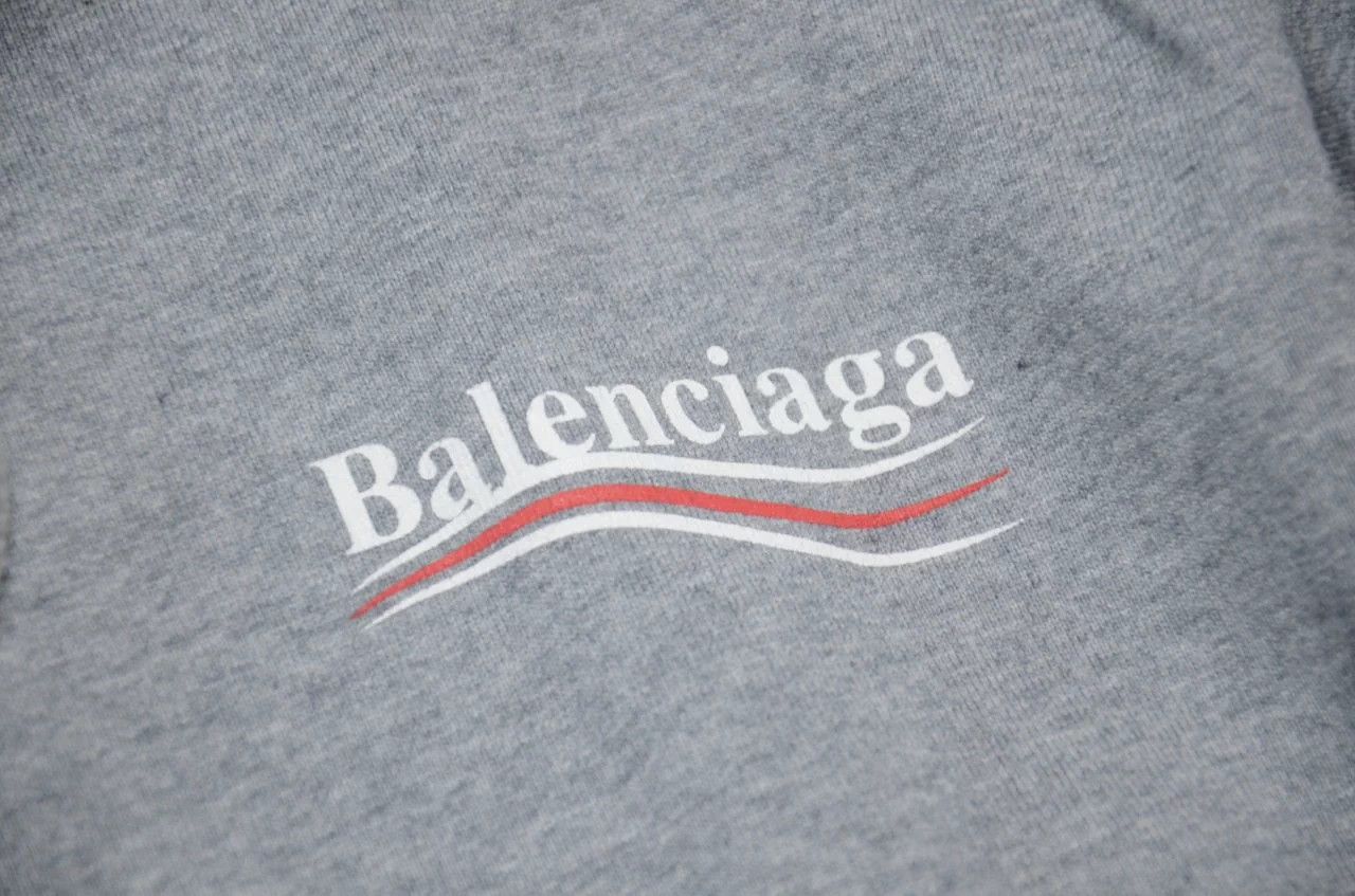 Balenciaga Balenciaga gray logo hoodie S like new Size US S / EU 44-46 / 1 - 4 Thumbnail