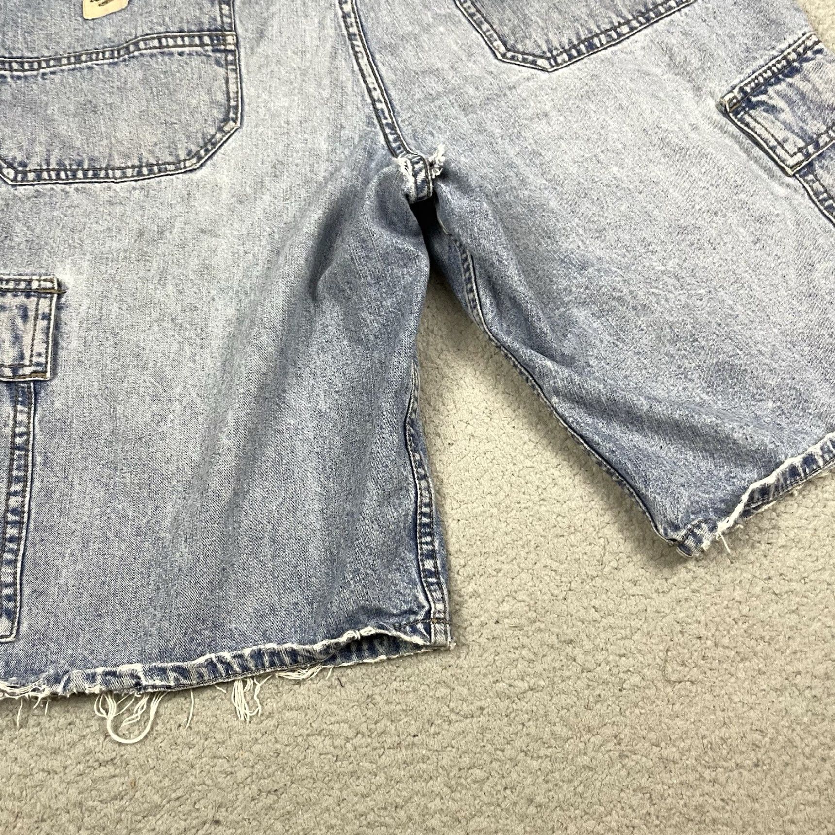 Lee VINTAGE Lee Dungarees Shorts Denimi Cargo Distressed 36 Blue USA Men 5-Pocket Regular Cropped? Size US 36 / EU 52 - 6 Thumbnail
