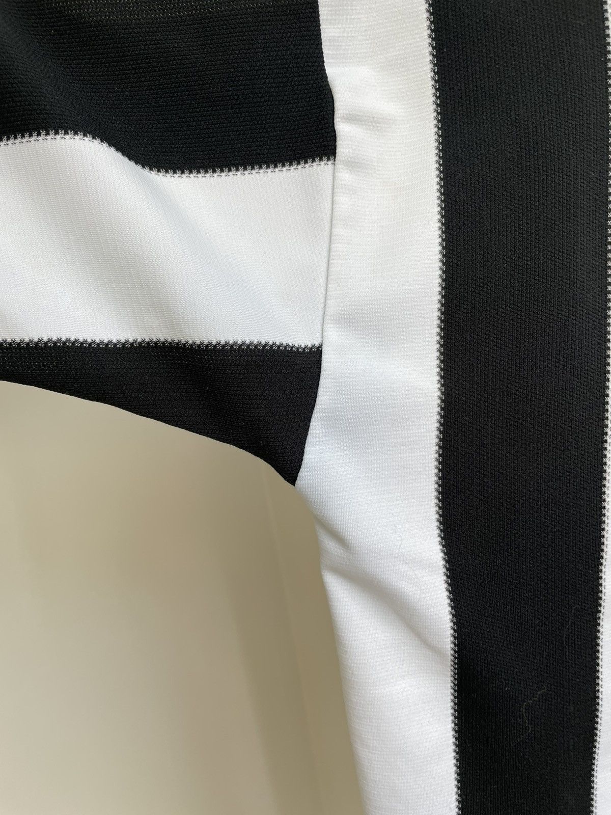 Vintage Newcastle United 1995 1996 1997 Home Shirt Football Soccer Size US XL / EU 56 / 4 - 18 Thumbnail