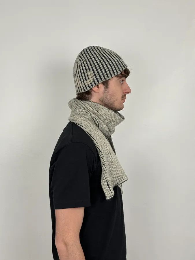 Armani 2000s Armani Scarf & Beanie White Painted Effect Set Size ONE SIZE - 3 Thumbnail