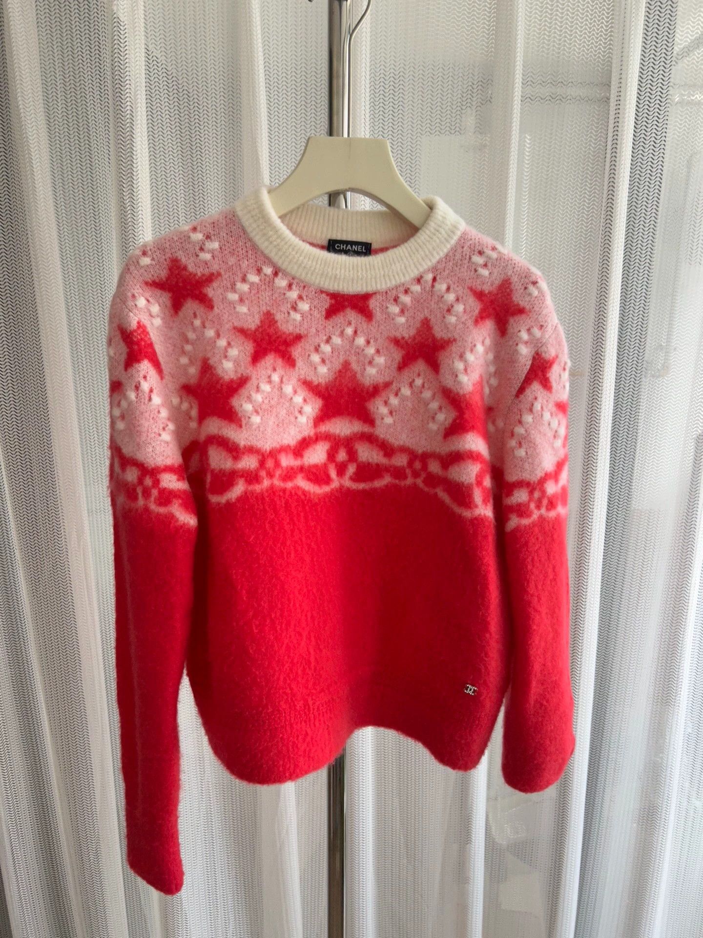 Chanel Chanel 23N Red Star Cashmere Top 38 Size S / US 4 / IT 40 - 1 Thumbnail