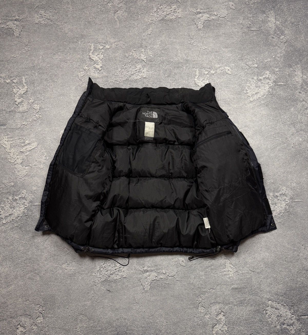 The North Face TNF The North Face 700 Nuptse Gore-Tex Size US M / EU 48-50 / 2 - 14 Thumbnail