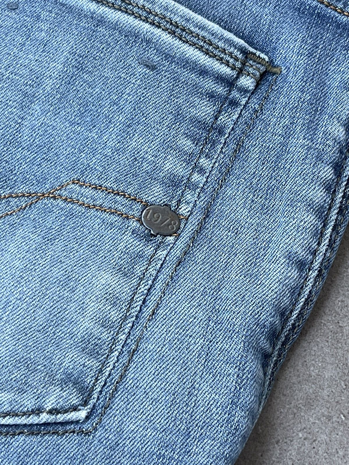 Diesel Diesel SLEENKER Distressed Multi Indigo Denim Pants Size US 31 - 21 Thumbnail
