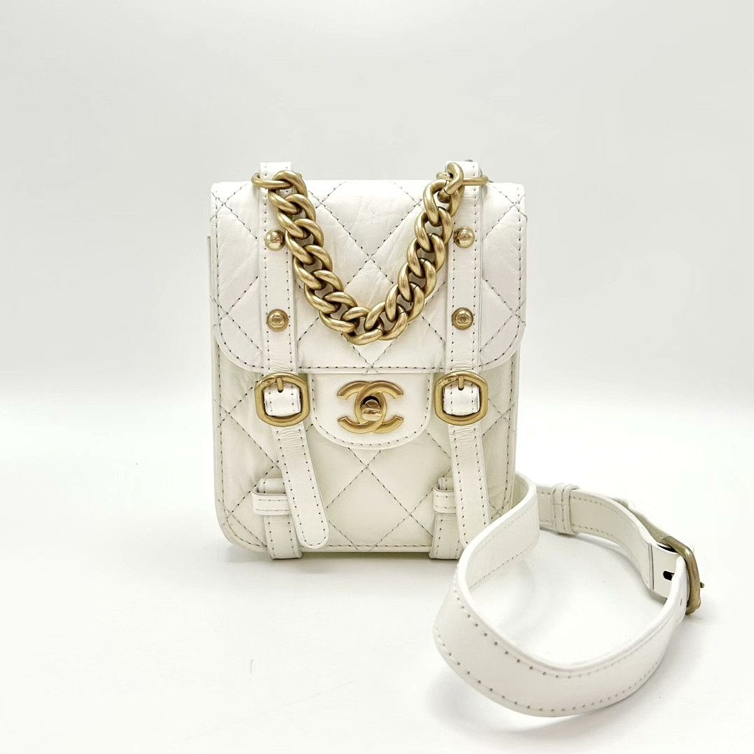 Chanel Pre-loved Bag Very good condition Size ONE SIZE - 1 Thumbnail