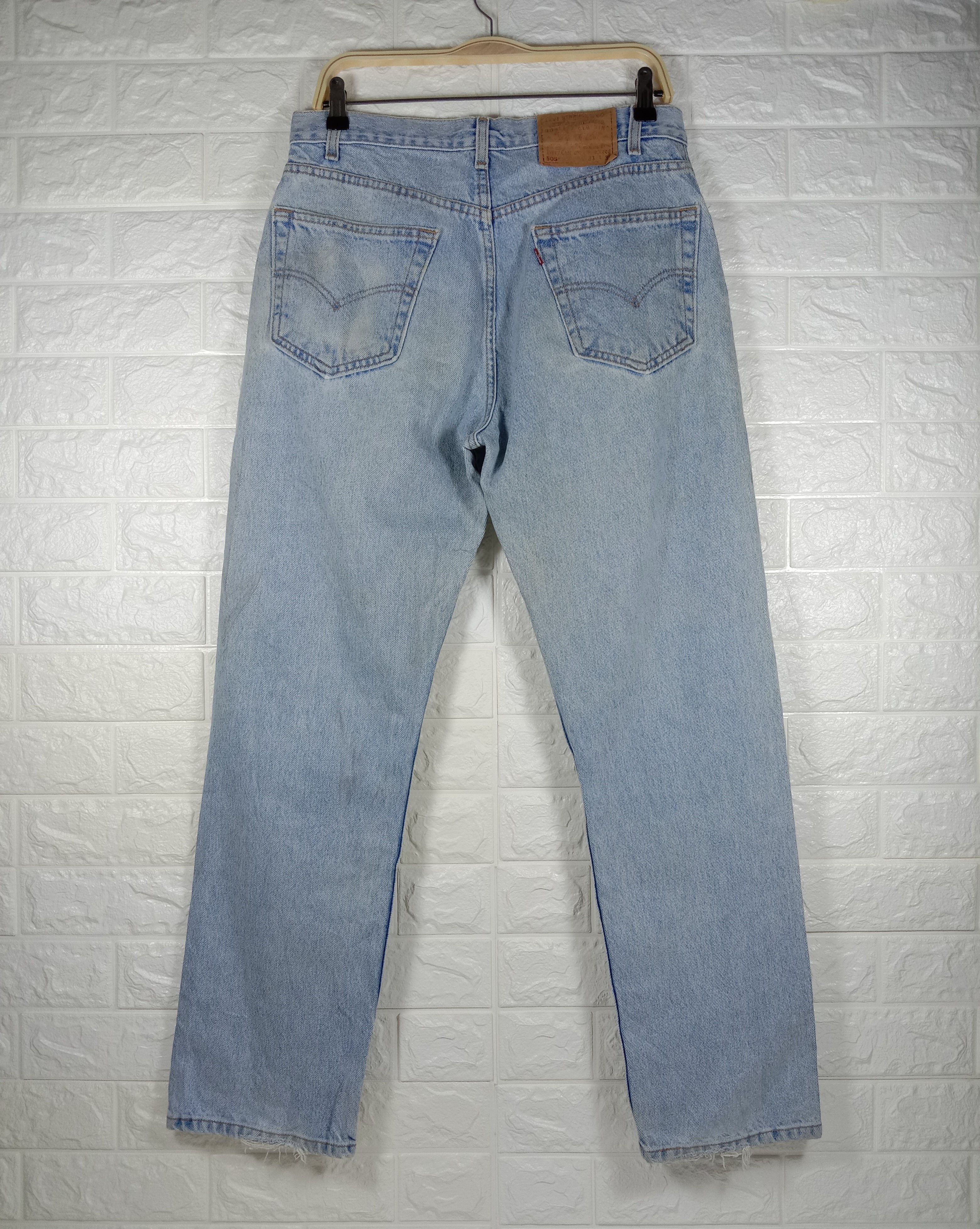 Levi's Vintage Levi’s 505 Ripped Jeans Regular Fit Light Wash Denim Size US 33 - 5 Thumbnail