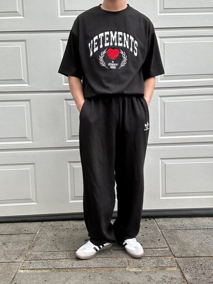 Vetements Black Embroidered Solidarity Logo Oversized T-Shirt Size M / US 6-8 / IT 42-44 - 6 Thumbnail