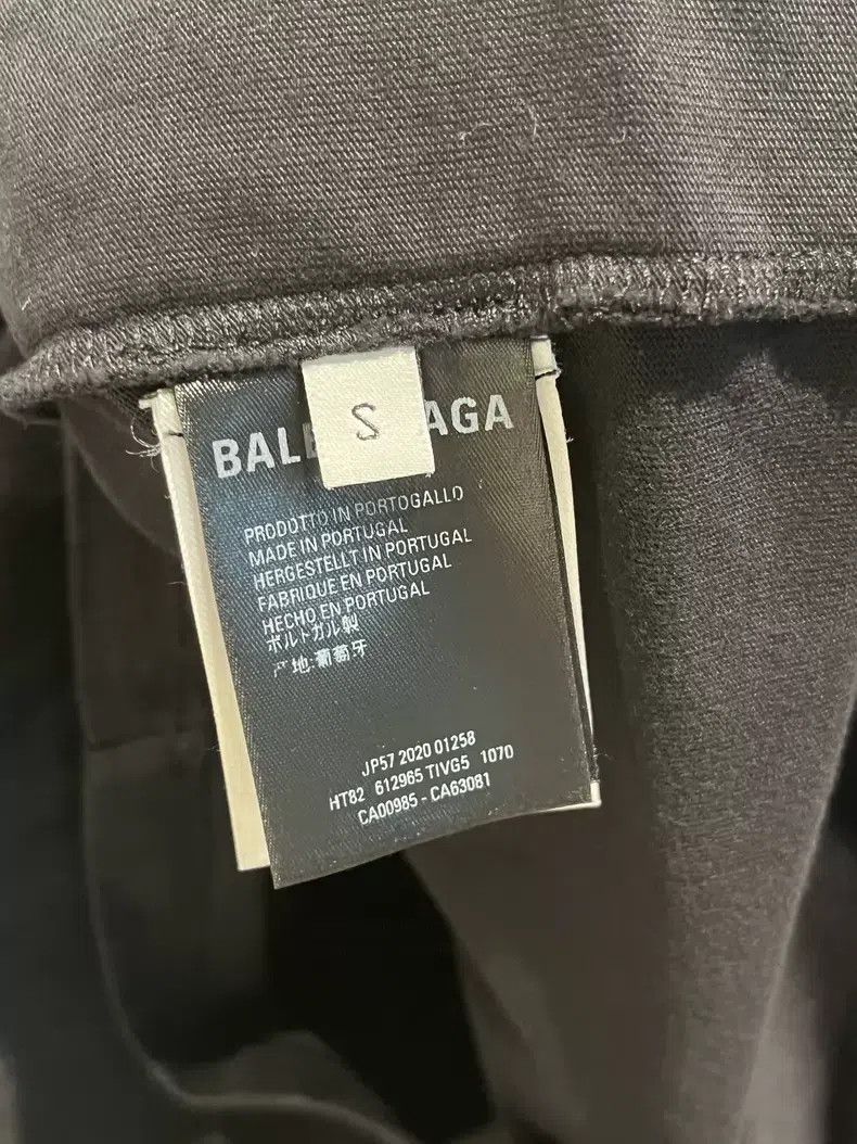 Balenciaga Balenciaga Black Front and Back Letter Logo Short Sleeve T Size US S / EU 44-46 / 1 - 5 Thumbnail