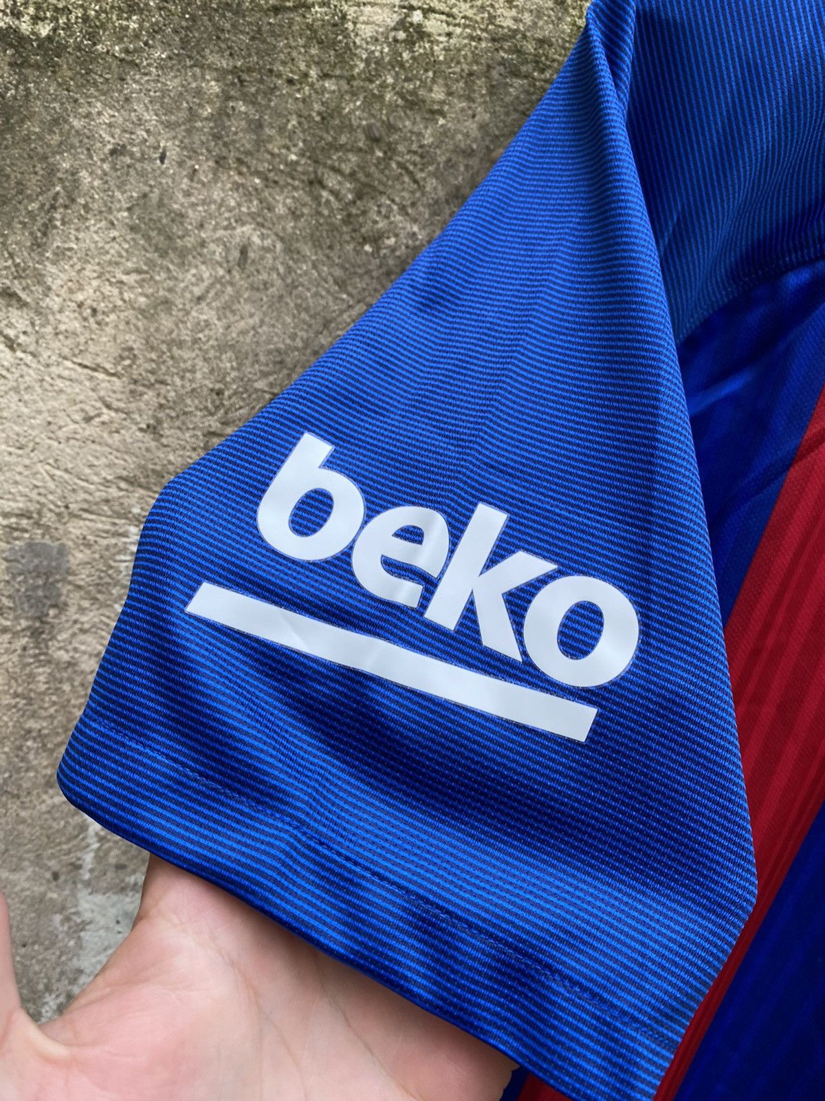 Nike Nike Barcelona Jersey Size US L / EU 52-54 / 3 - 10 Thumbnail