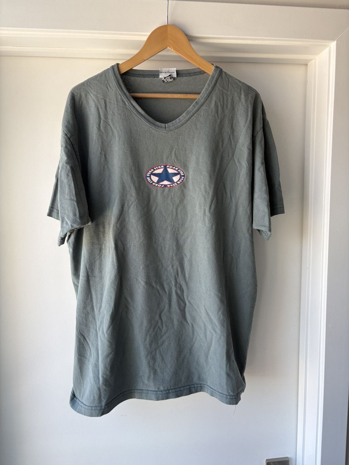 Vintage Vintage Pornstar Skateboards V Neck Size US XL / EU 56 / 4 - 1 Thumbnail