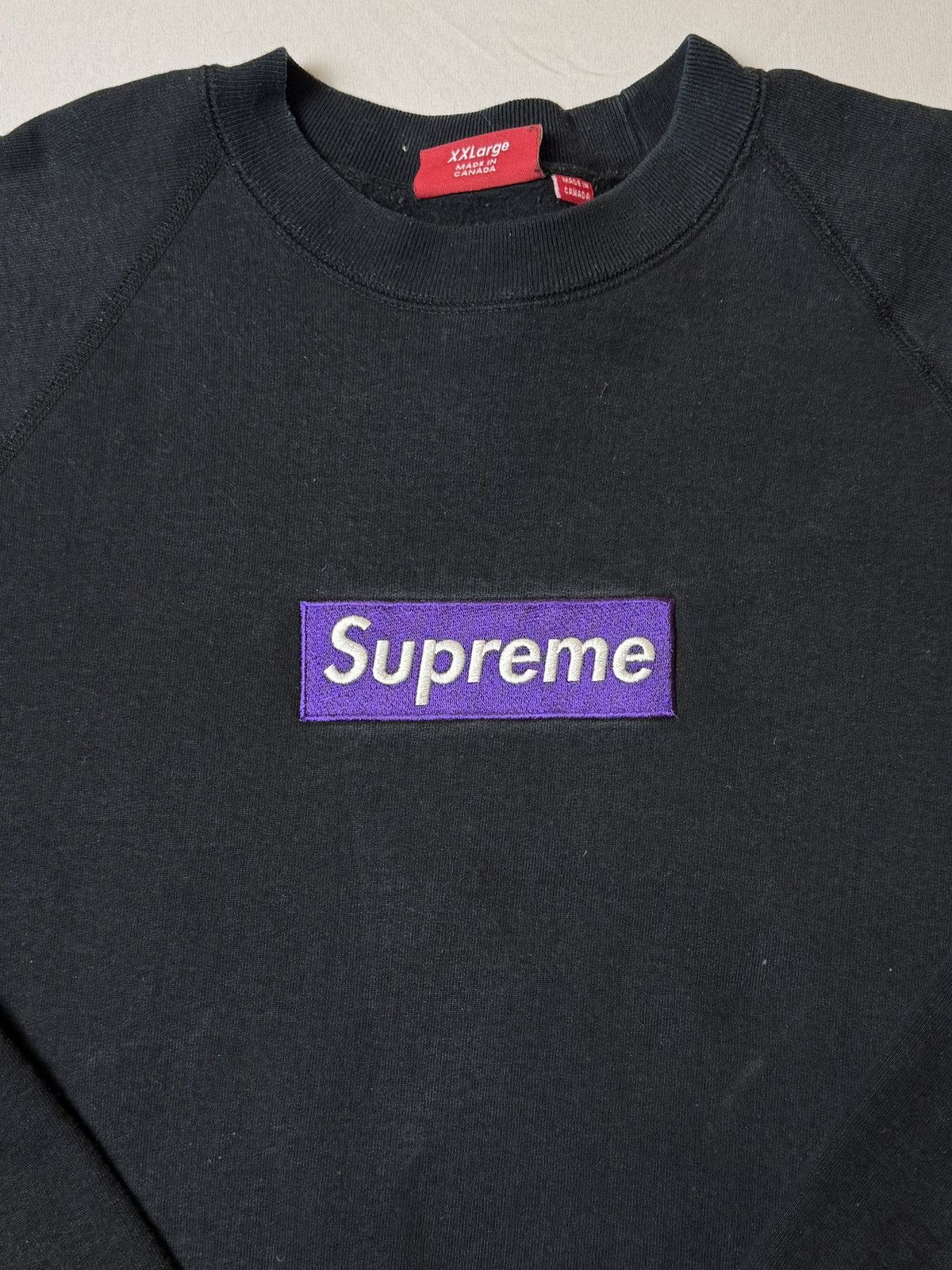 Supreme Supreme Purple on Black Box Logo Crewneck Size US XXL / EU 58 / 5 - 1 Thumbnail