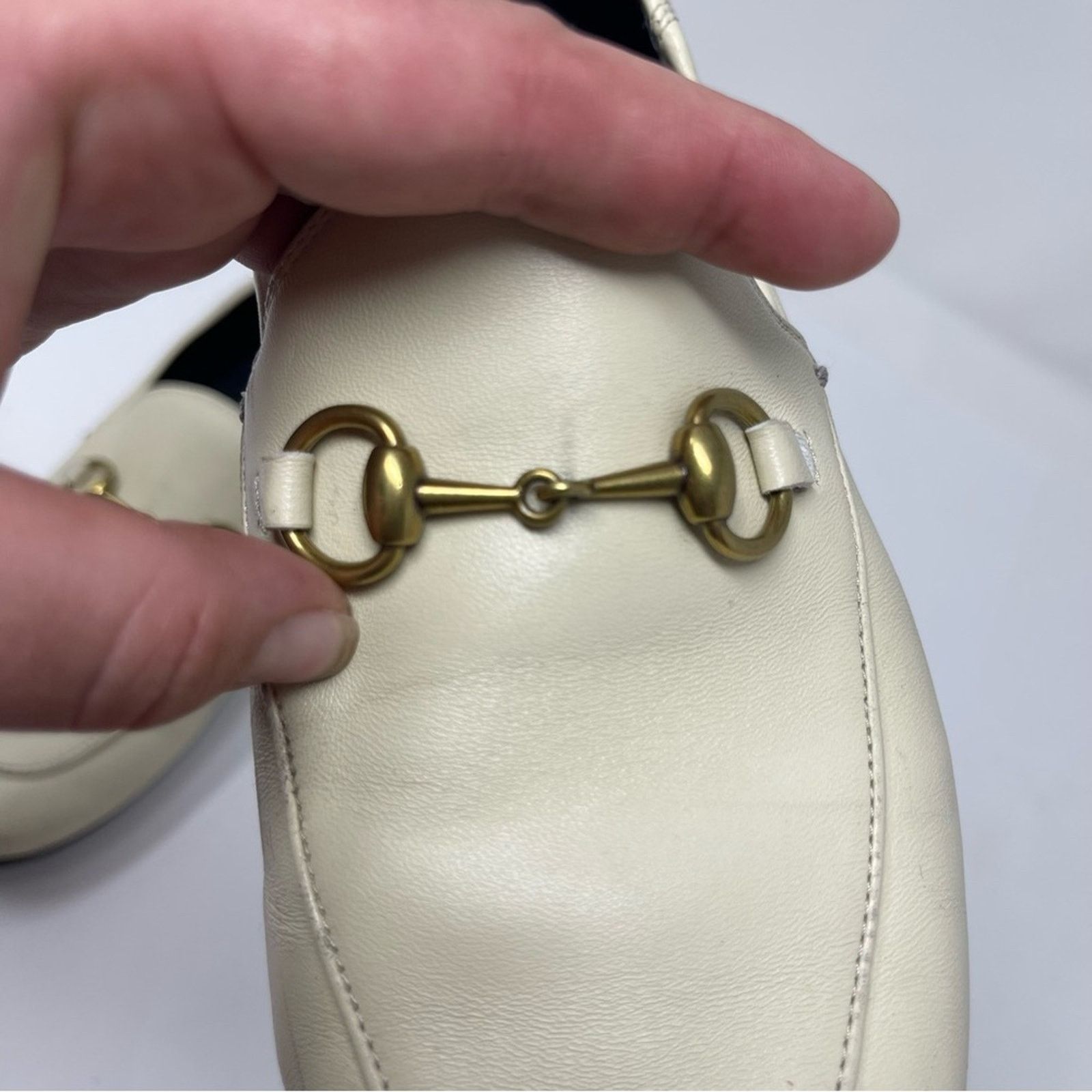 Gucci GUCCI Brixton Leather Horsebit Loafers in Mystic White 37.5 Size US 7.5 / IT 37.5 - 4 Thumbnail
