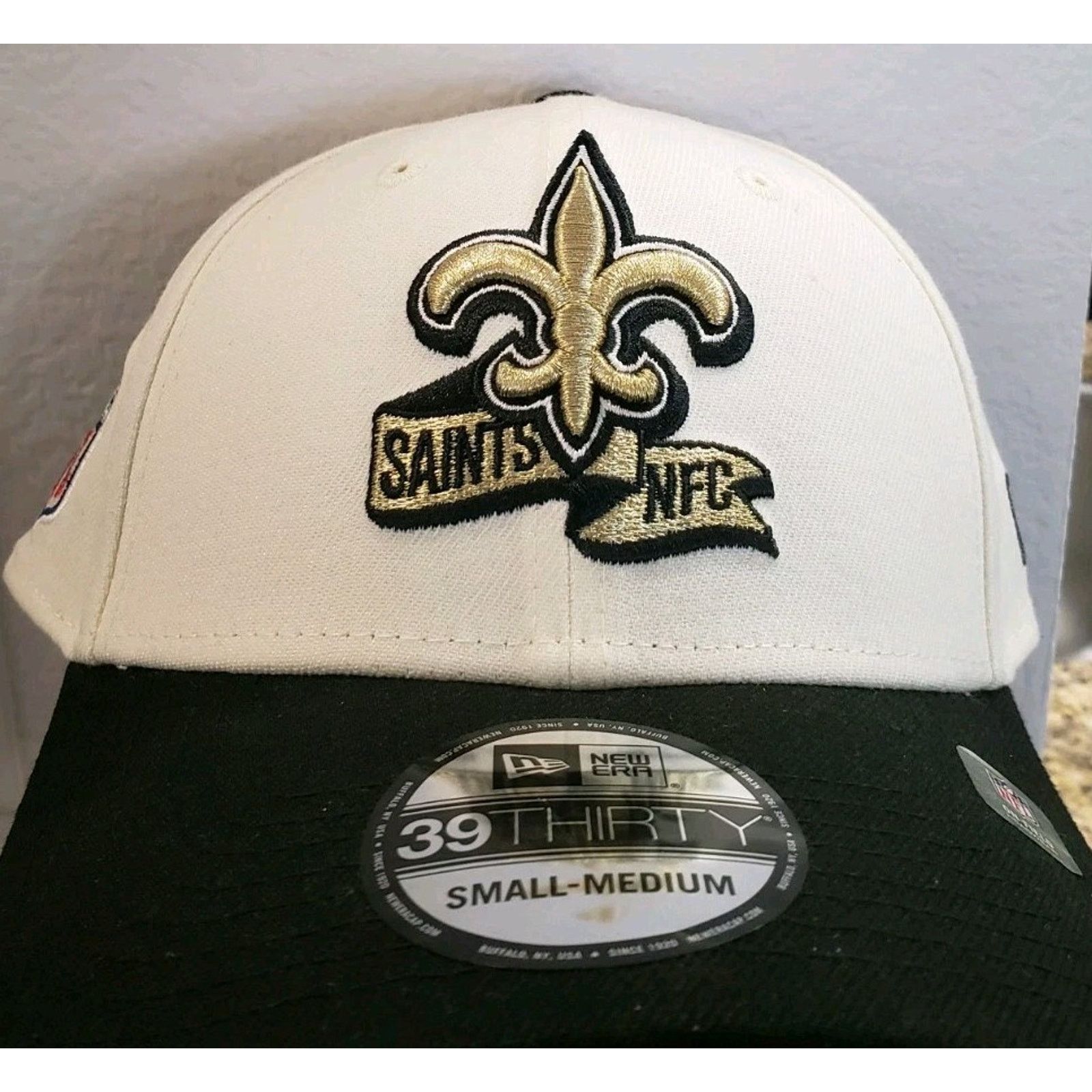 New Era New Orleans Saints Hat Cap 2022 Sideline 3930 S/M New Era Size ONE SIZE - 1 Thumbnail