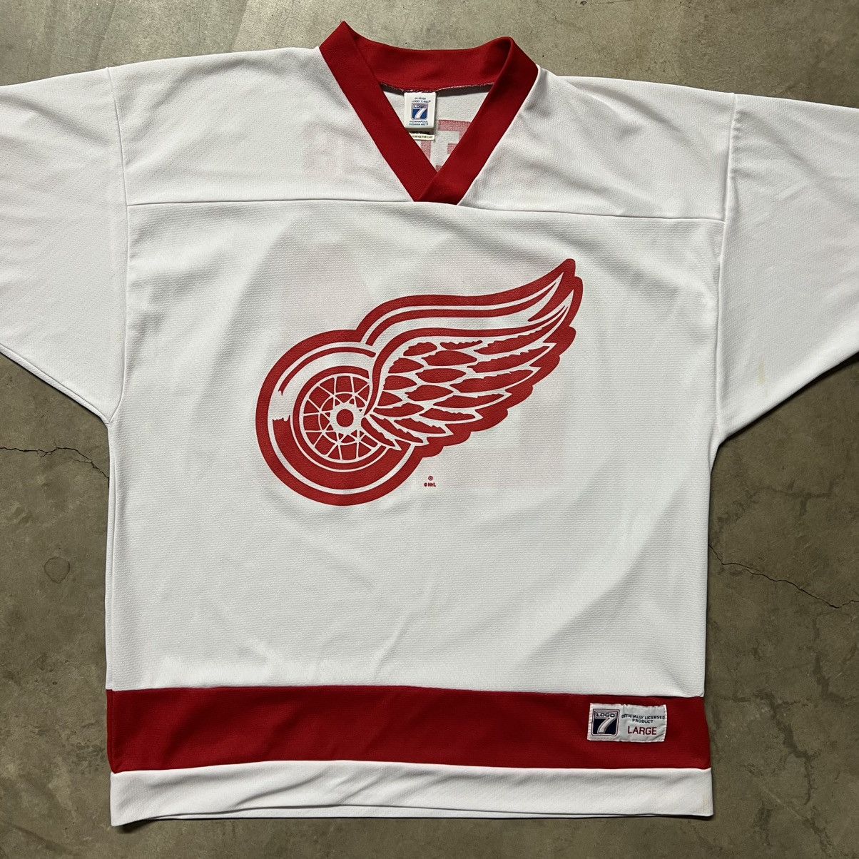 Logo 7 × NHL × Vintage Vintage 90’s NHL Detroit Red Wings C. Chelios Hockey Jersey Size US L / EU 52-54 / 3 - 4 Thumbnail