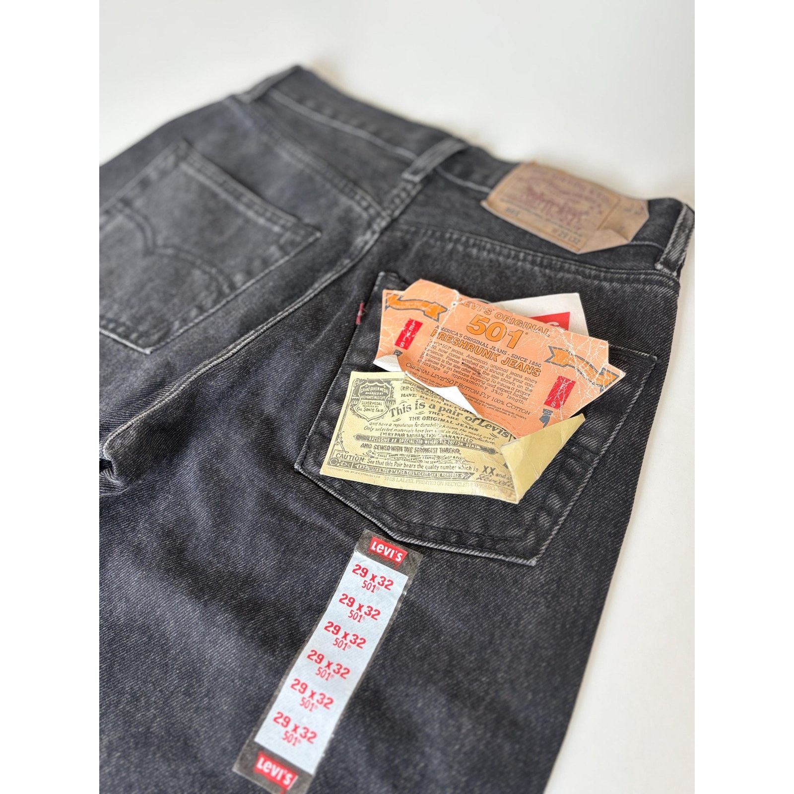 Levi's Levi’s 501-0114 Black Jeans W29 Made in USA 90s Deadstock Size US 29 - 1 Thumbnail
