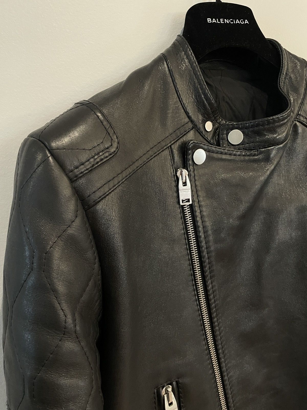 Balenciaga Balenciaga Black Leather Zipper Moto Jacket 40 US 50 EURO Size US M / EU 48-50 / 2 - 2 Thumbnail