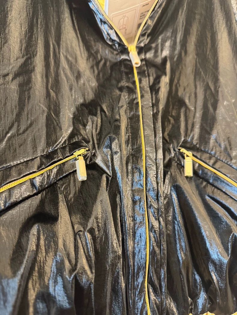 Chanel Chanel Black and Gold Windbreaker Jacket Size S / US 4 / IT 40 - 4 Thumbnail