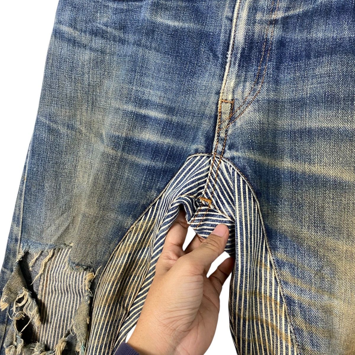 KOJIMA GENES Kojima Genes half hickori distress denim Size US 34 / EU 50 - 14 Thumbnail