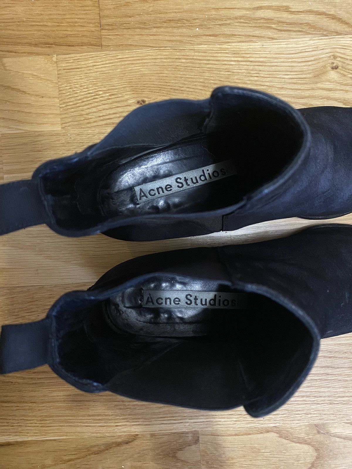 Acne Studios Acne Studios Womens Jensen Booties Black Suede Size 39 Size US 8 / IT 38 - 10 Thumbnail