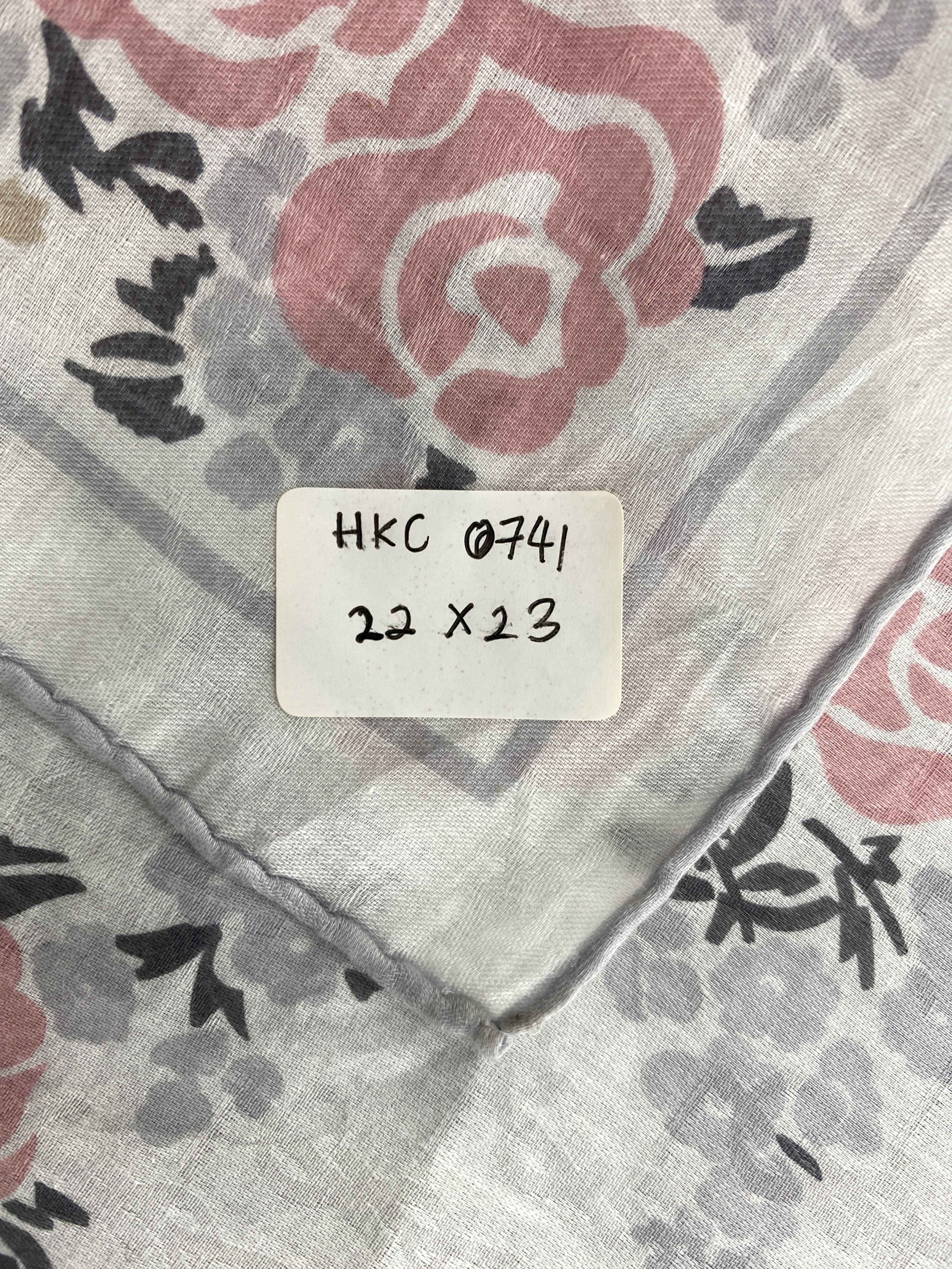Vintage Yves Saint Laurent Handkerchief /Neckerchief HKC0741 Size ONE SIZE - 6 Thumbnail