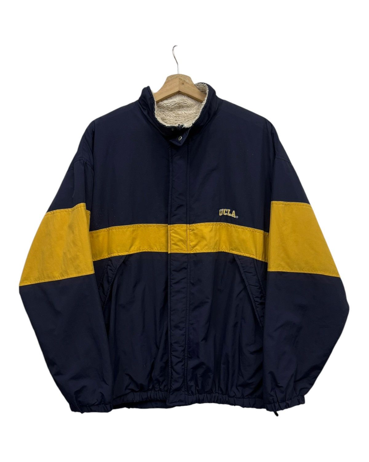 Japanese Brand 🔥VINTAGE UCLA REVERSIBLE NYLON FLEECE JACKET Size US L / EU 52-54 / 3 - 2 Thumbnail