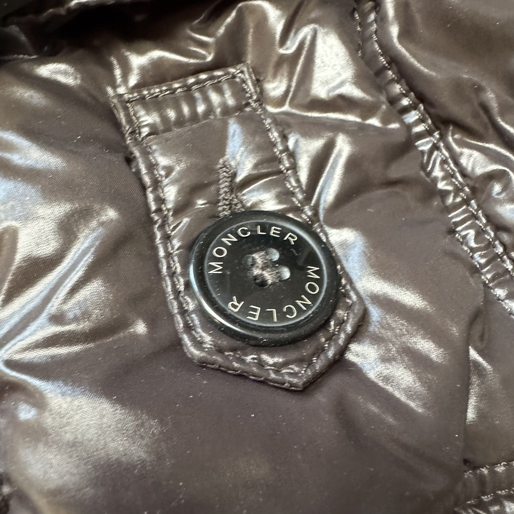 Moncler Brown puffer jacket Moncler vintage with big logo Size US M / EU 48-50 / 2 - 20 Thumbnail